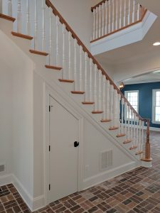 feb_2018_fs_011 cupboard under stairs